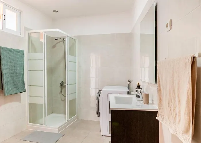 Relax In For 4 People With Terrace And Parking *