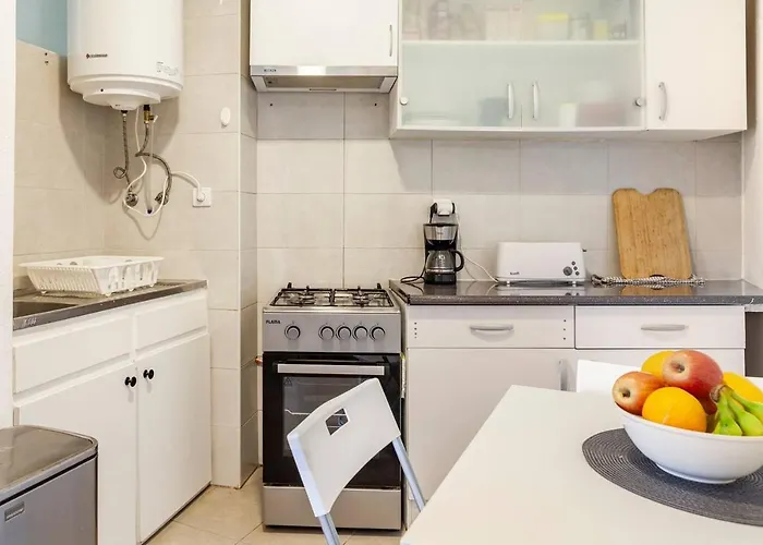 Apartment Relax In For 4 People With Terrace And Parking