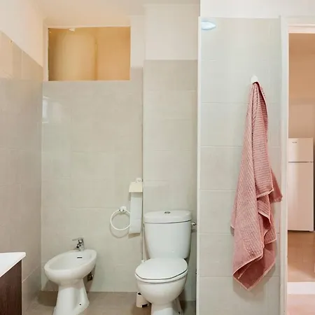 Relax In For 4 People With Terrace And Parking דירה